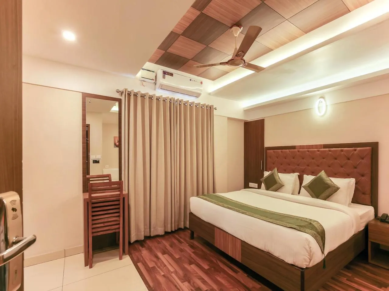 Hotel Treebo Goodland Residency Thiruvananthapuram