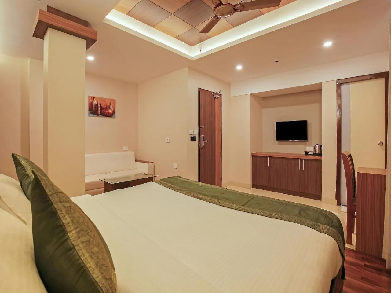 Hotel Treebo Goodland Residency Thiruvananthapuram